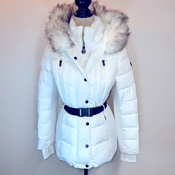 MICHAEL Michael Kors Jackets & Blazers - MICHAEL Michael Kors White Puffer Jacket with Faux Fur Trim